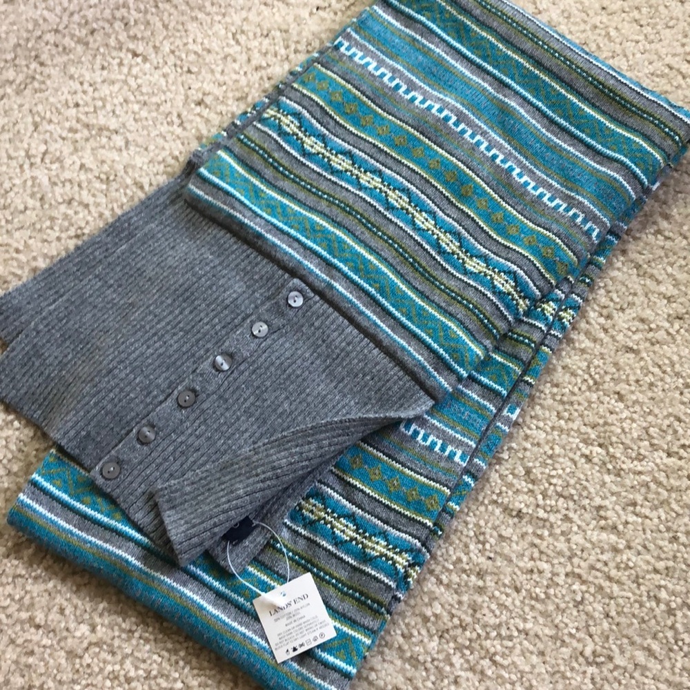 NWT Lands’ End gray and blue scarf